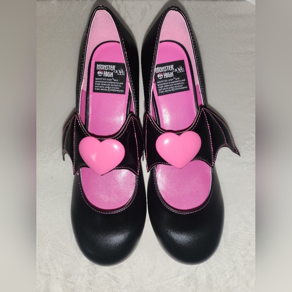 YRU Shoes - YRU Draculaura Black/Pink Platform Heels 10 Womens